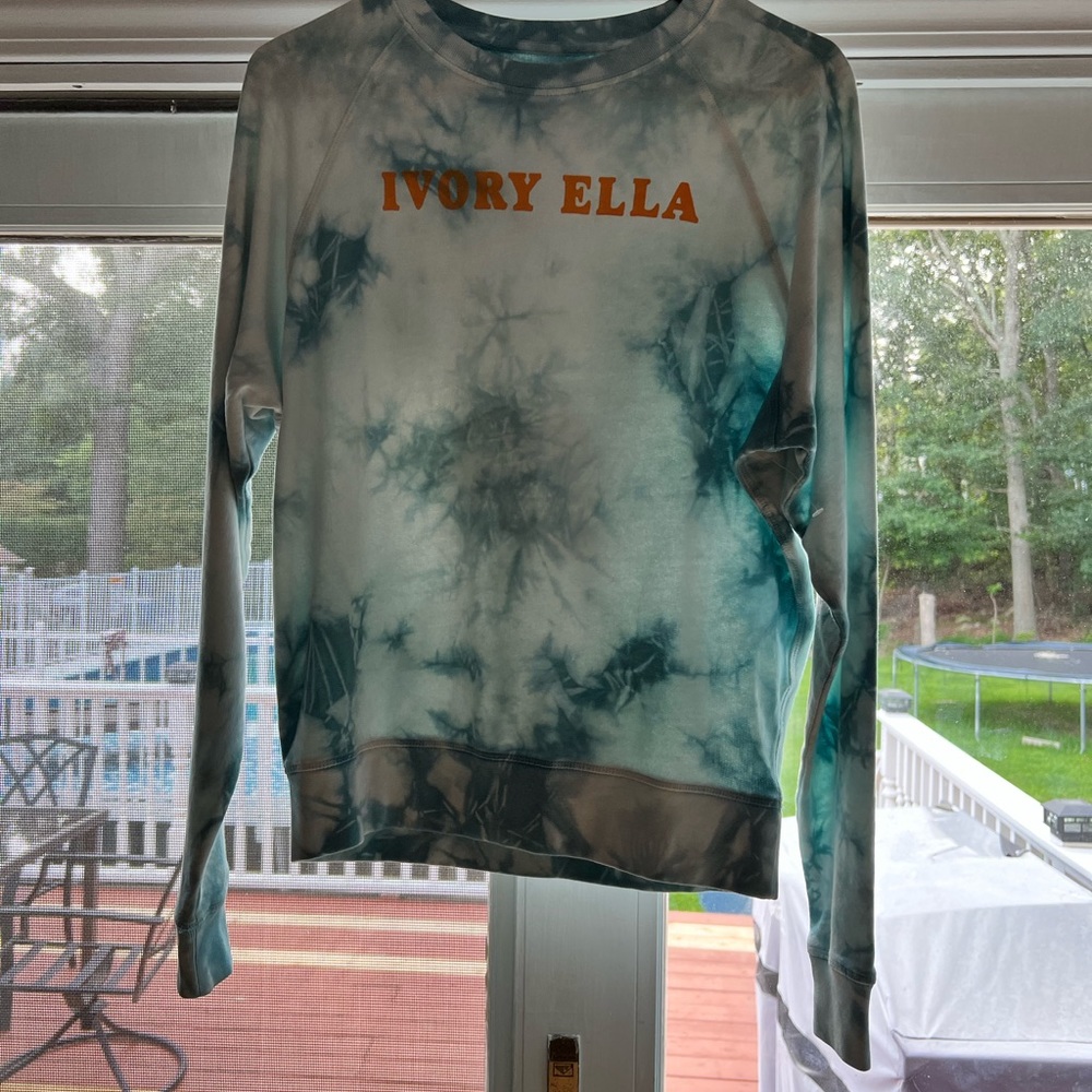 Ivory Ella sweatshirt NO HOOD
